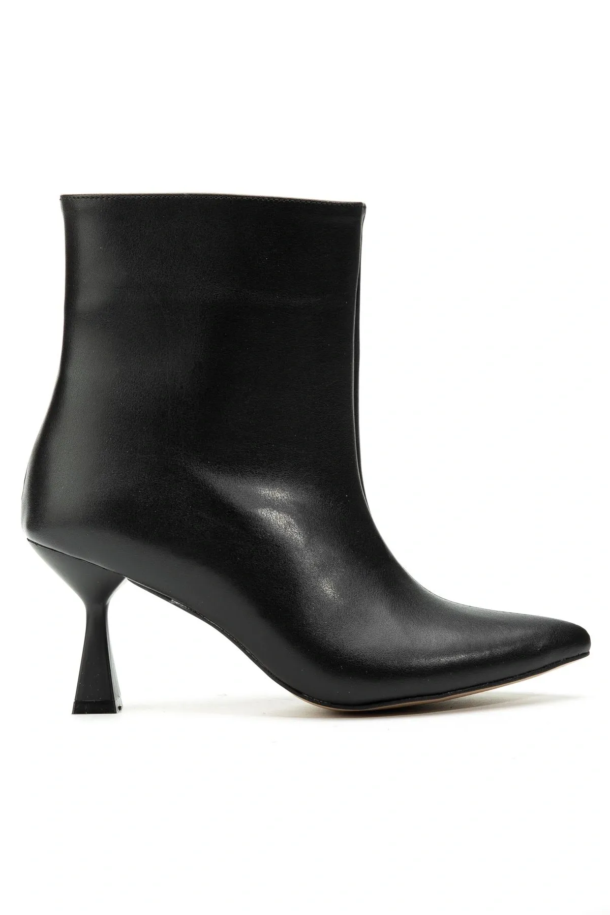 4701 Siyah Cilt  Kare Topuk Günlük Kadın Bot