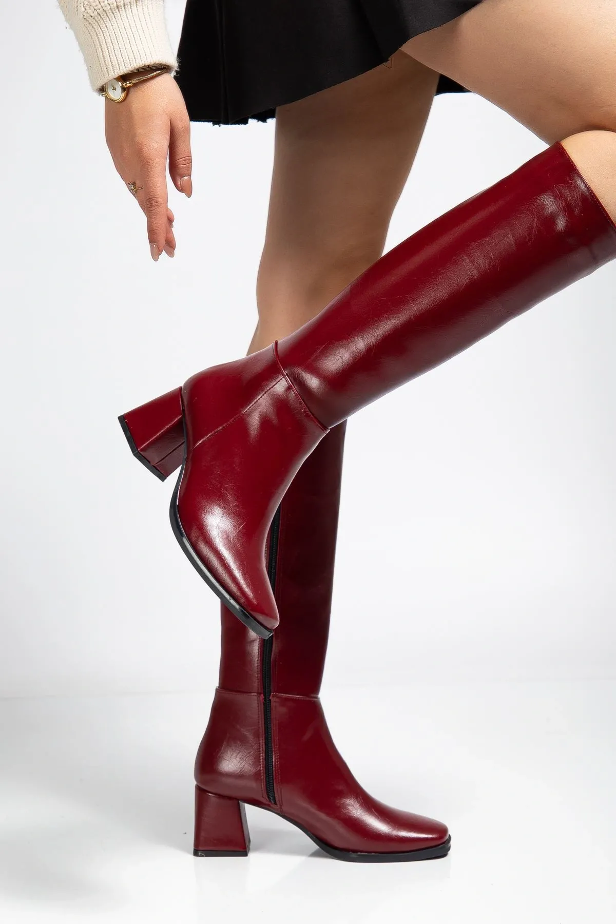 4804 Bordo Kırışık Rugan Fermuarlı Günlük Bayan Çizme