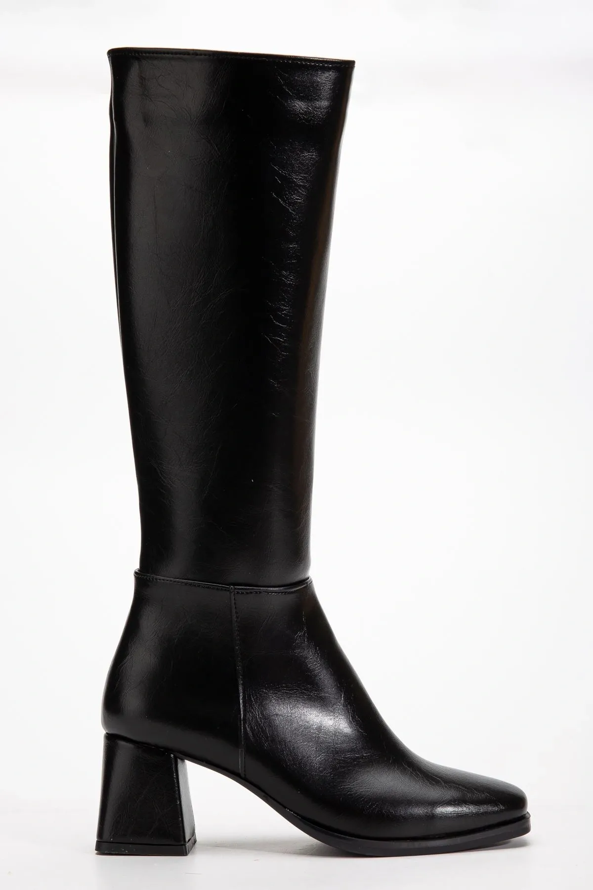 4804 Siyah Kırışık Fermuarlı Günlük Bayan Çizme