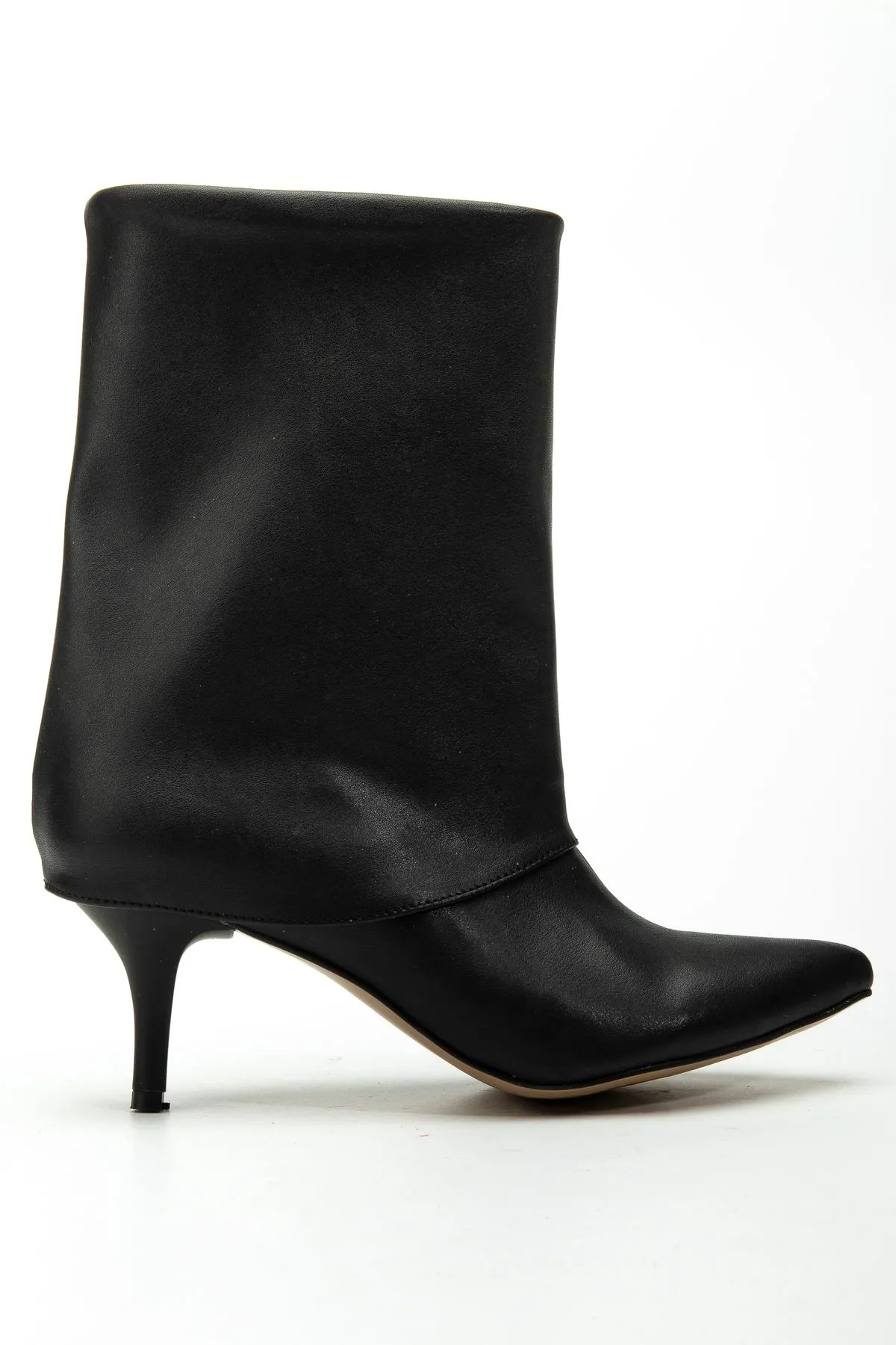 4806 Siyah Cilt Yakalı Günlük Kadın Bot