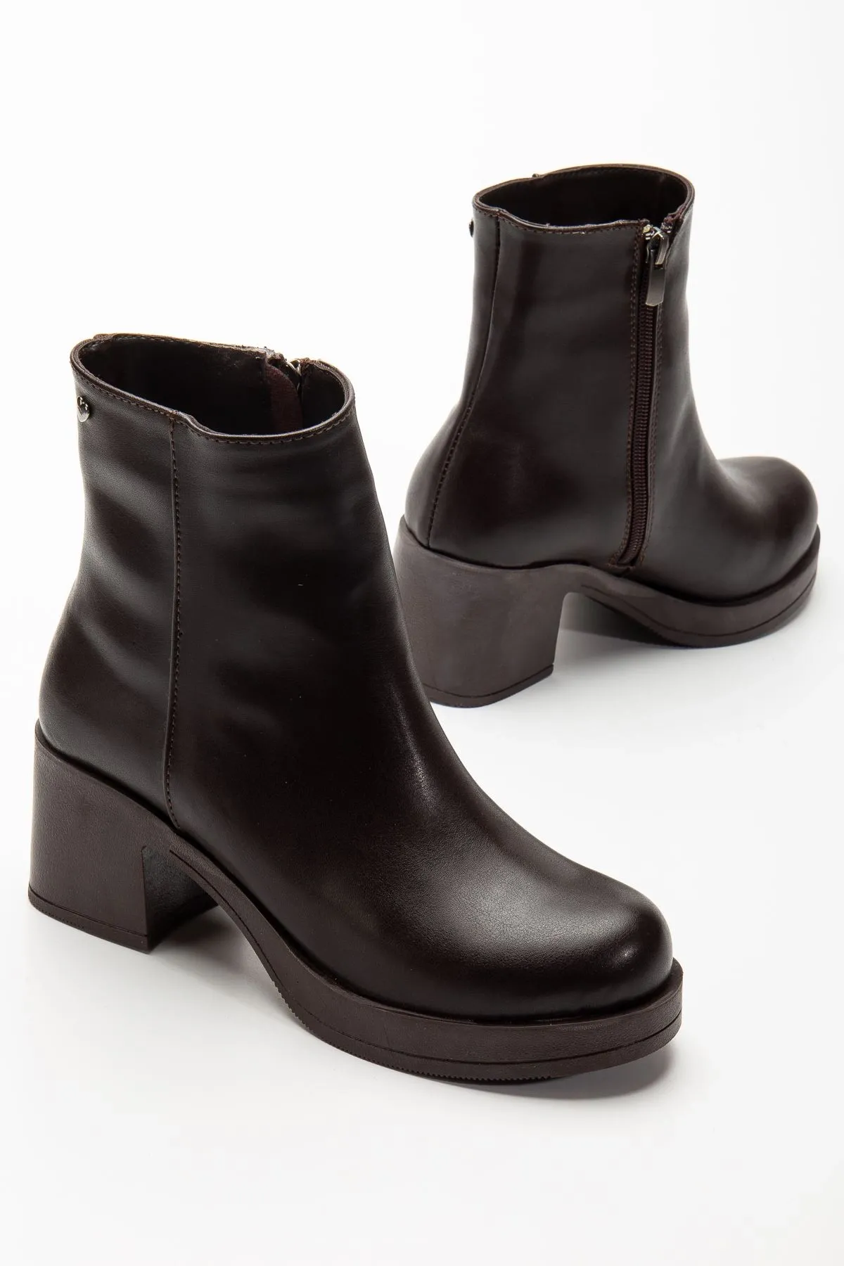 5109-3022 Kahve Fermuarlı Kalın Topuklu Günlük Kadın Bot