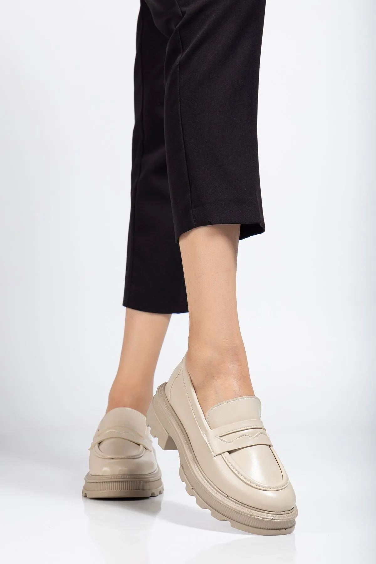 746-759 Bej Yanki Yüksek Tabanlı Loafer Ayakkabı