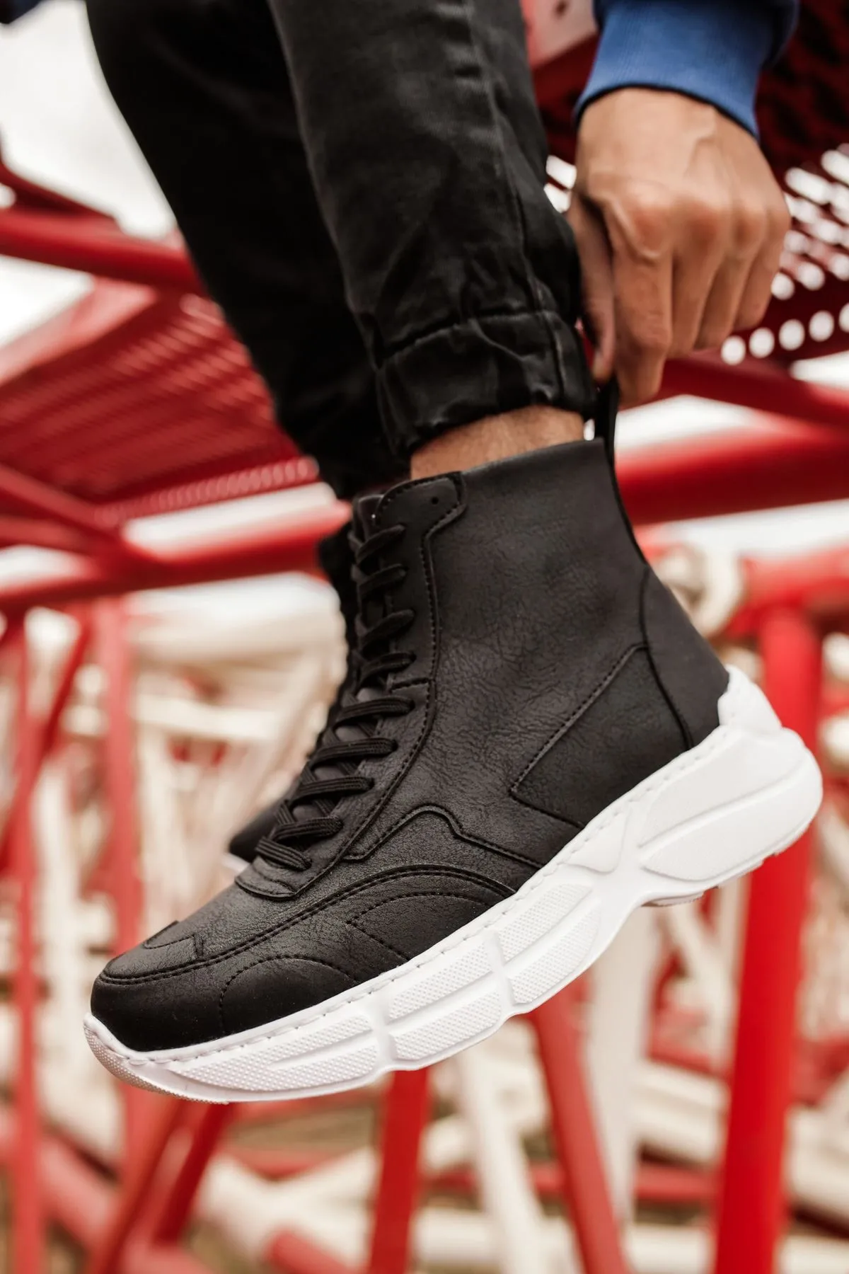 Ch077 - Bt Erkek Spor Bot Sıyah