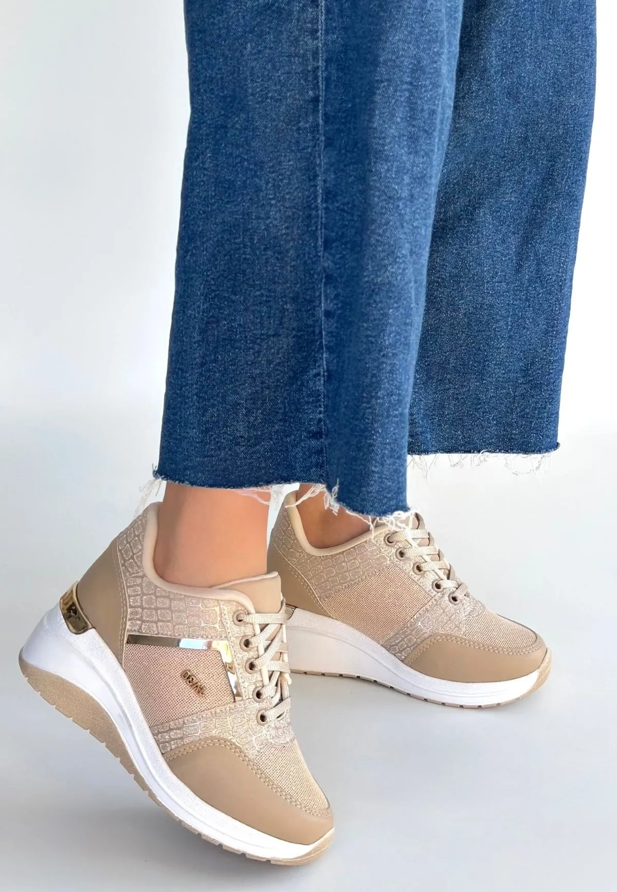Geja Bej Cilt Bağcıklı Spor Ayakkabı