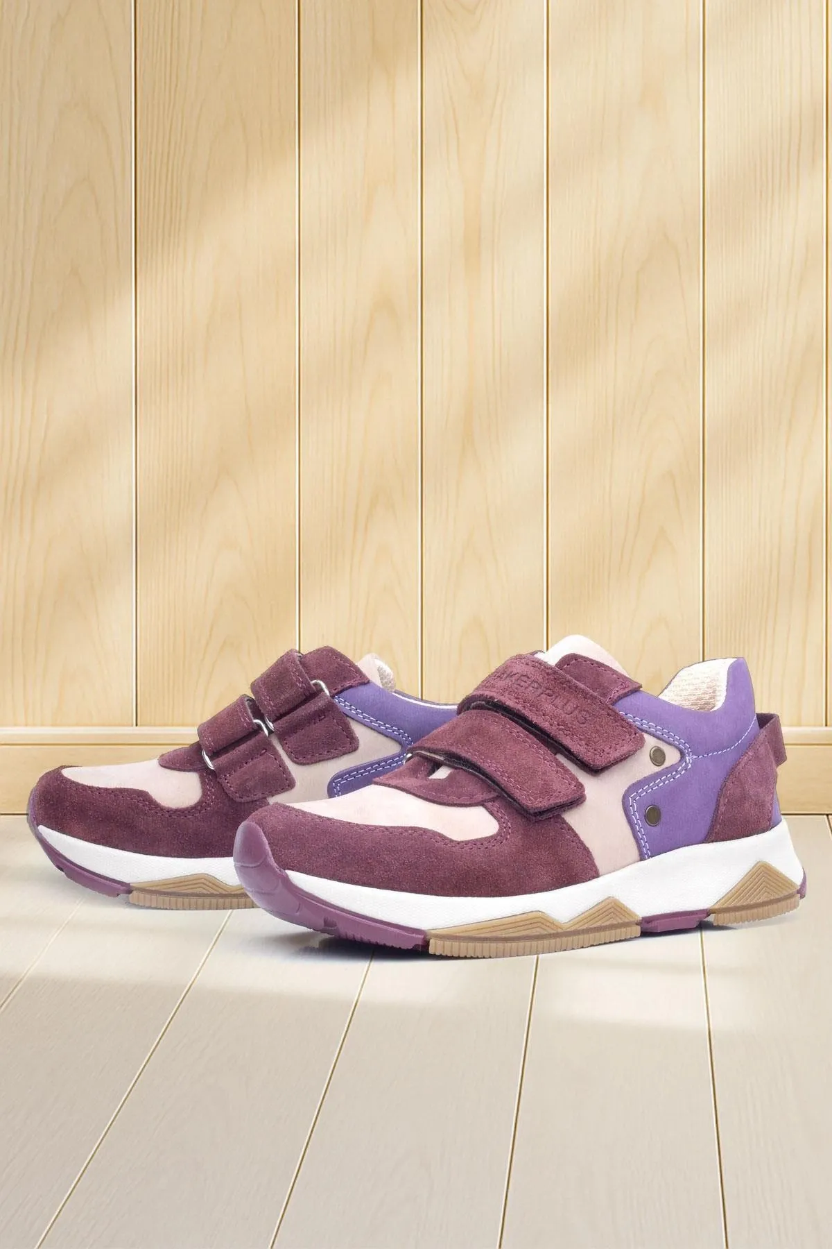 Hakiki Deri Bordo Pembe Metal Detaylı Kız Çocuk Sneakers Ayakkabı