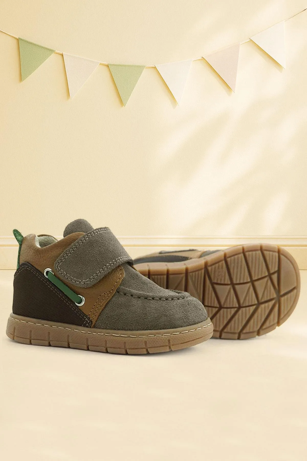 Hakiki Deri Kum Kahve Cırt Cırtlı Bebek Bot