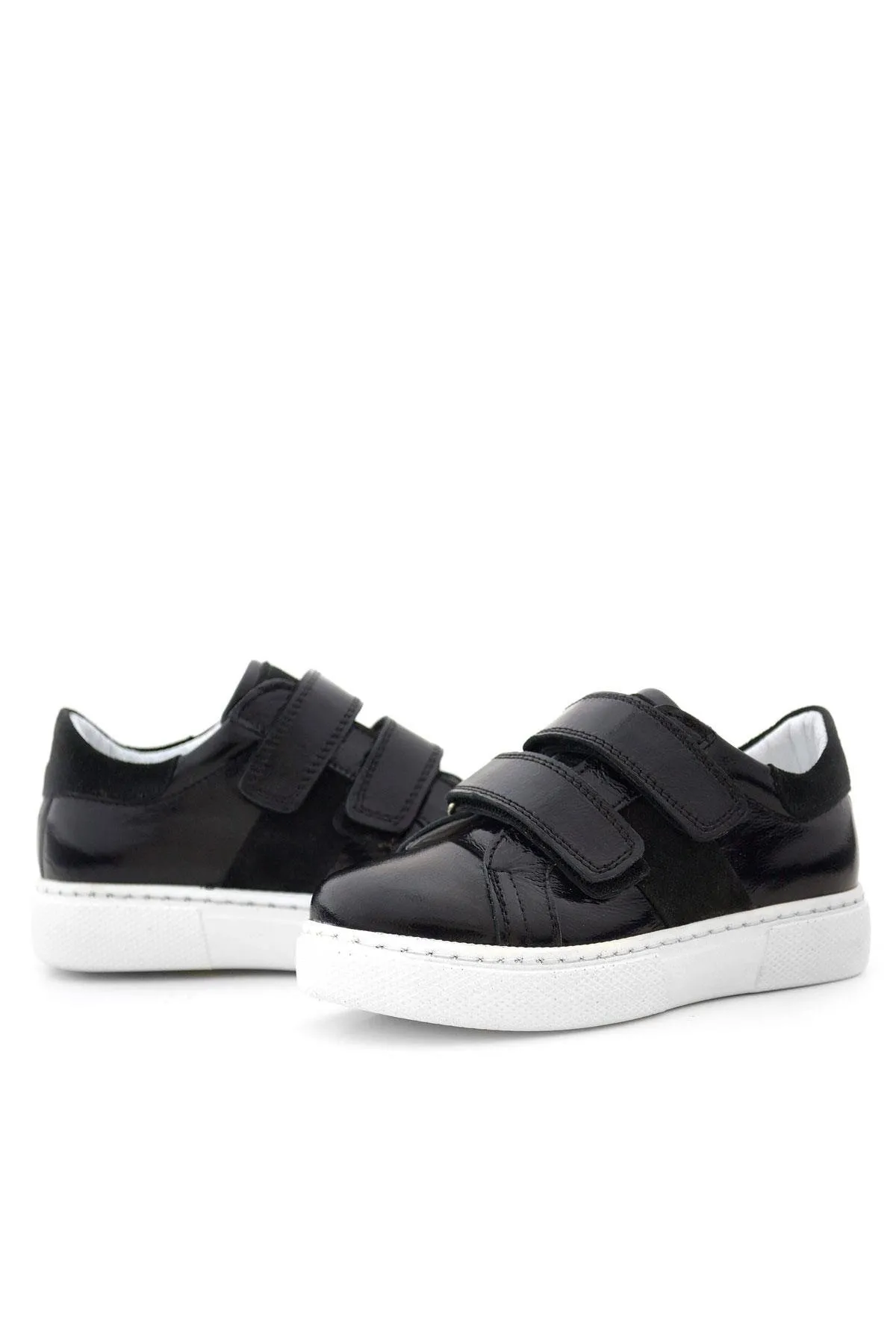 Hakiki Deri Parlak Siyah Cırt Cırtlı Kız Çocuk Spor Ayakkabı