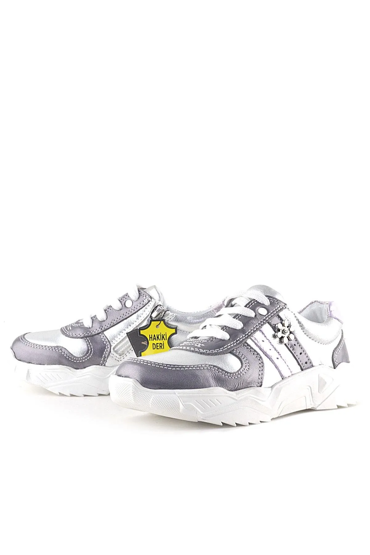 Hakiki Deri Platin Pembe Çiçek Metal Detaylı Kız Çocuk Spor Ayakkabı