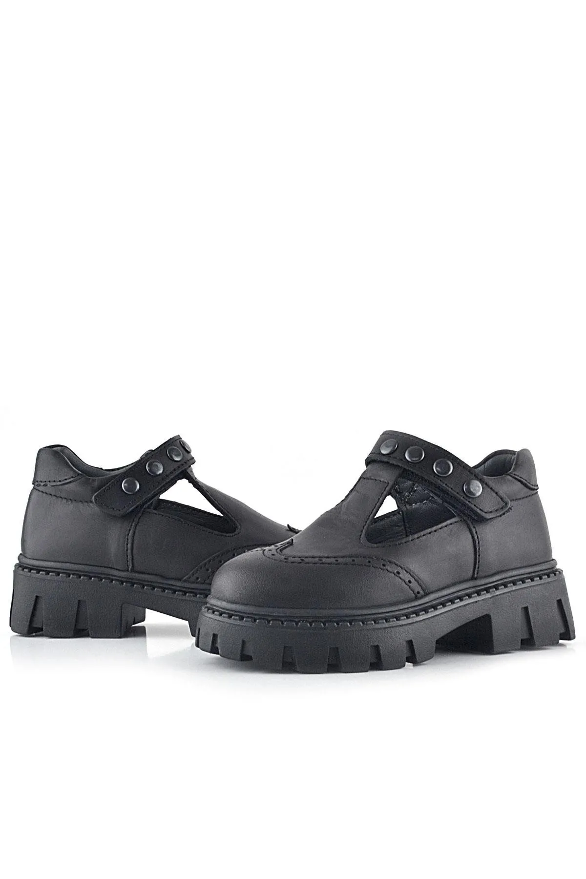 Hakiki Deri Siyah Cırtlı Metal Detaylı Kız Çocuk Günlük Ayakkabı
