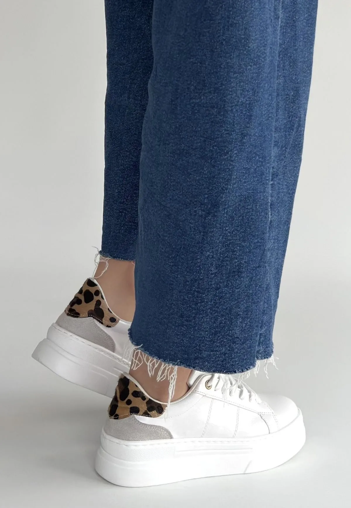 Jetan Beyaz Rugan Bağcıklı Spor Ayakkabı