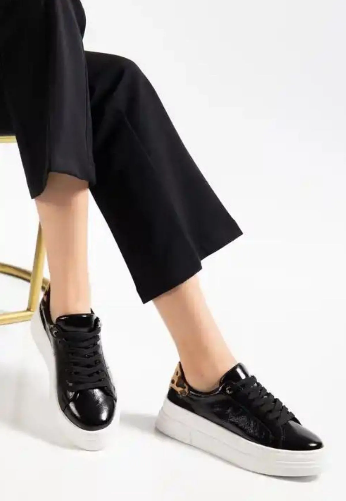 Jetan Siyah Rugan Bağcıklı Spor Ayakkabı