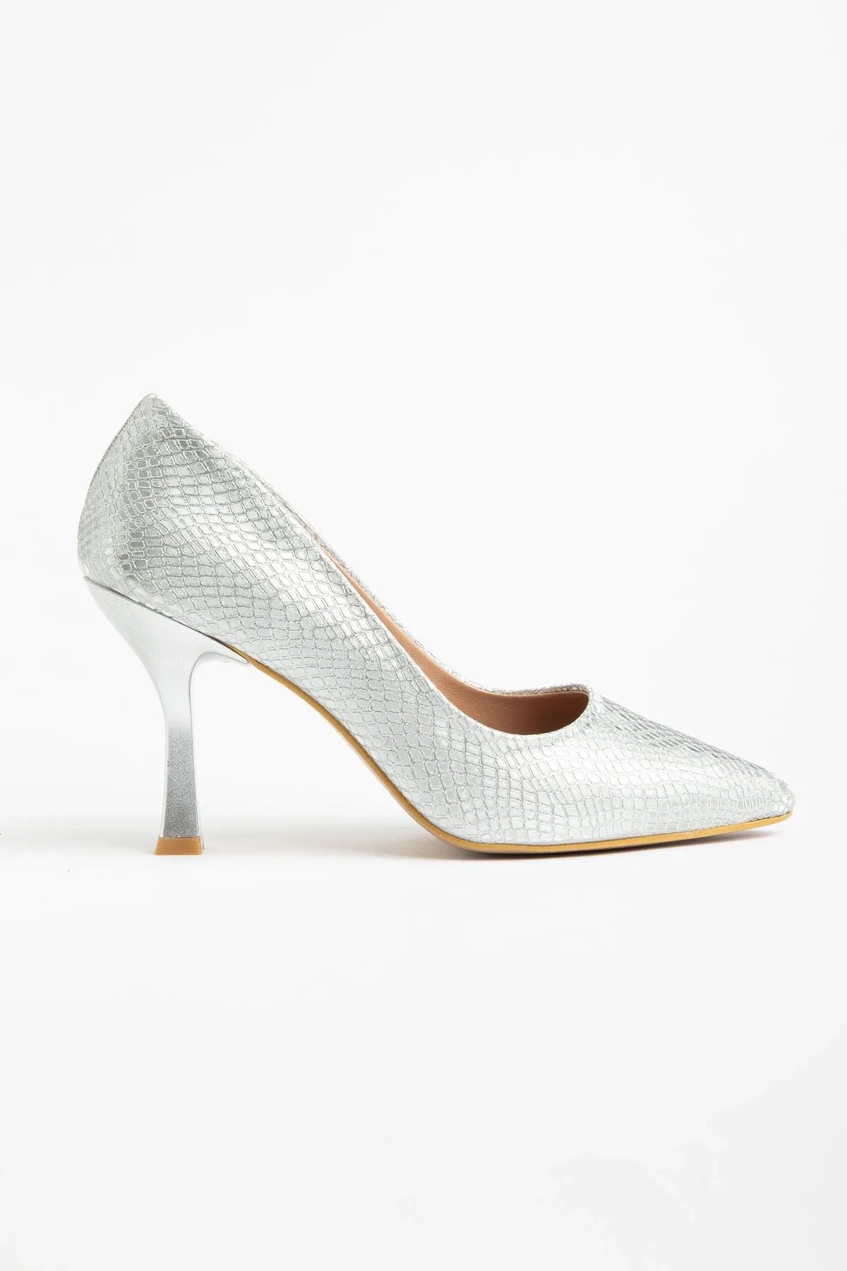 K-114 Gümüş Pul Desenli Sivri Burunlu  Topuklu Kadın Ayakkabı