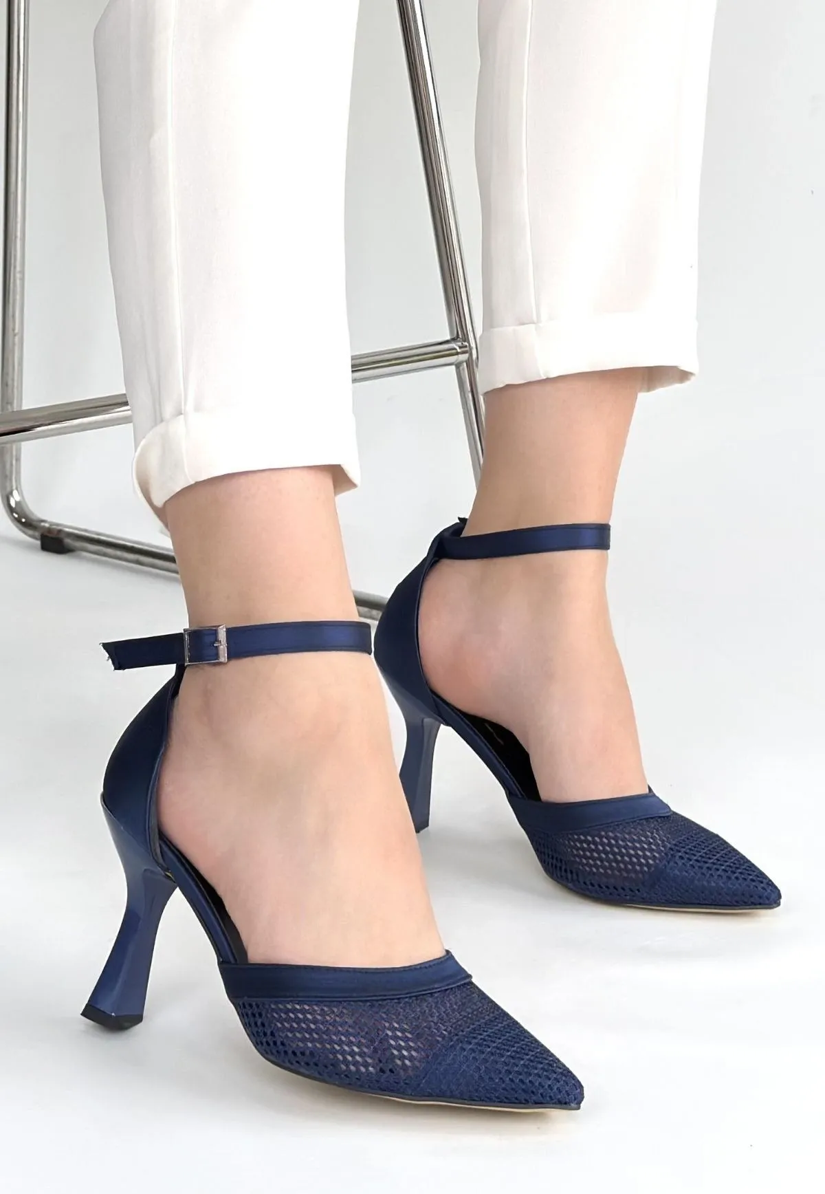 Keny Lacivert Saten Topuklu Ayakkabı