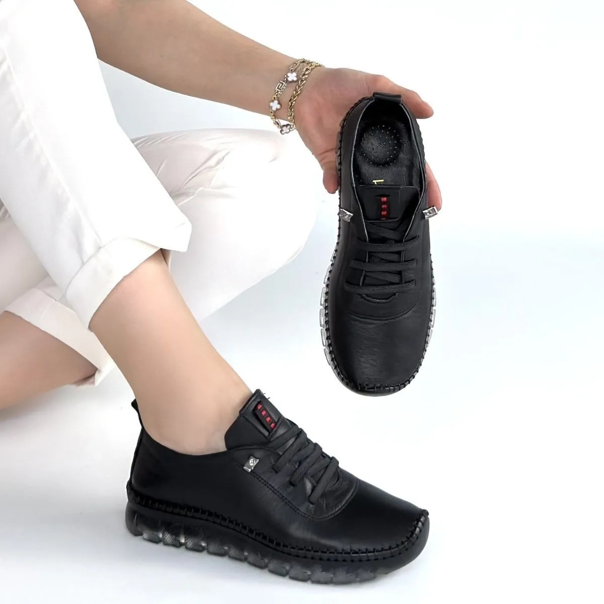 Kitta Siyah Deri Bağcıklı Spor Ayakkabı