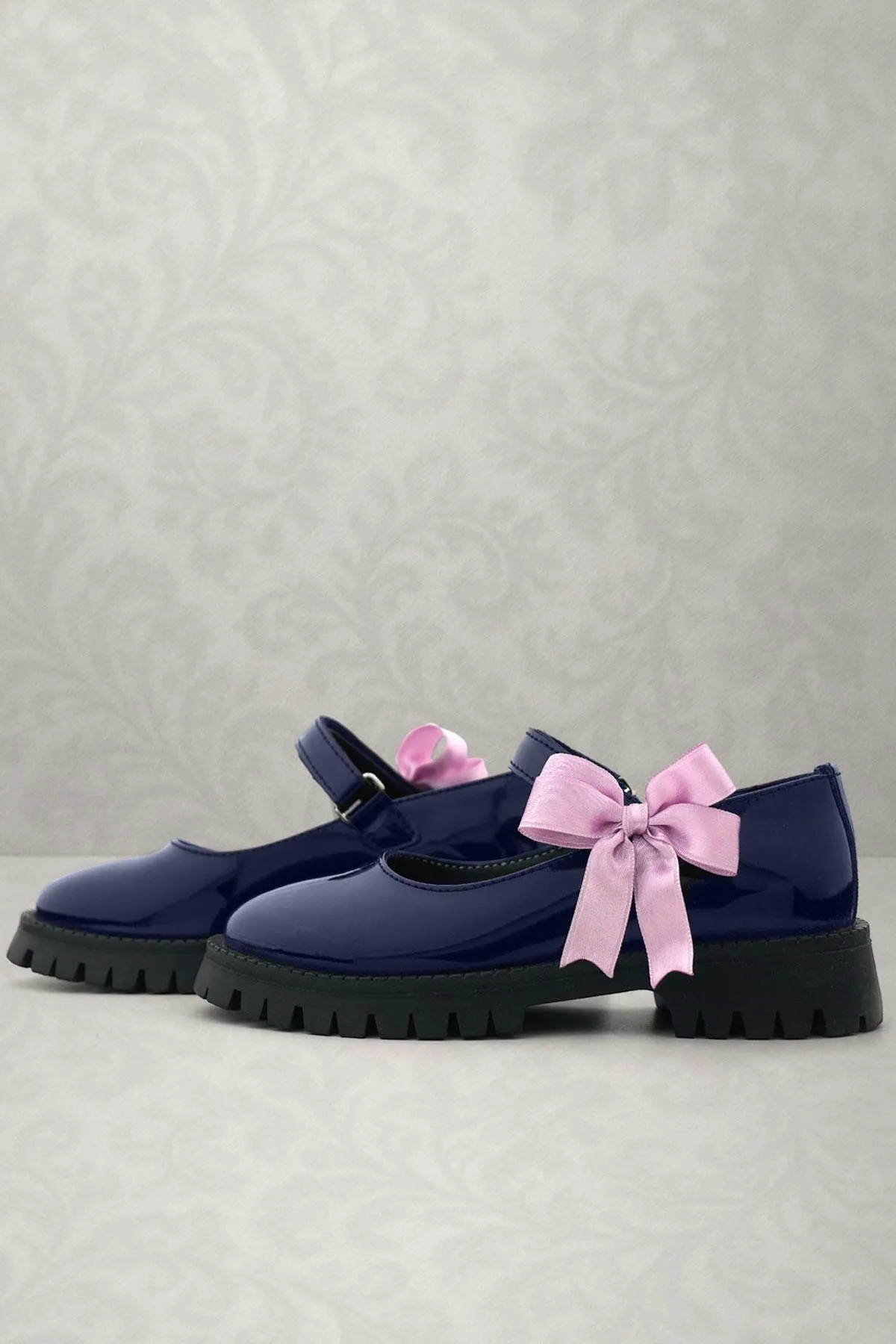 Lacivert Rugan Cırtlı Kalın Tabanlı Kurdeleli Kız Çocuk Okul Ayakkabısı