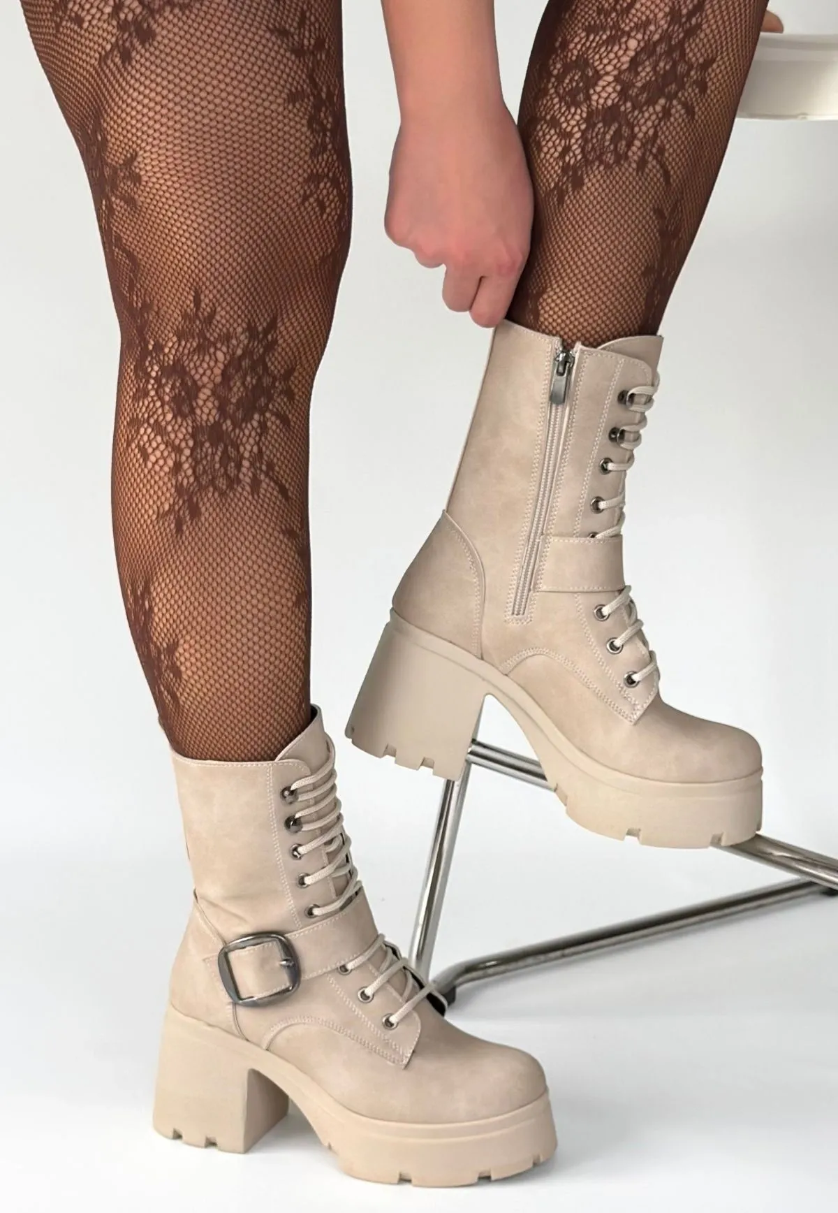 Linma Bej Nubuk Bağcıklı Topuklu Bot