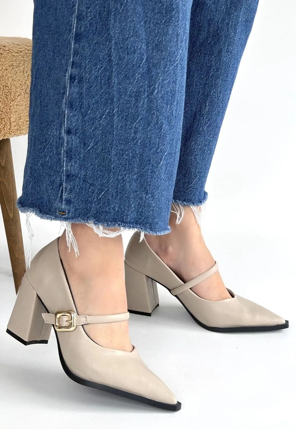 Nıvra Bej Cilt Topuklu Ayakkabı