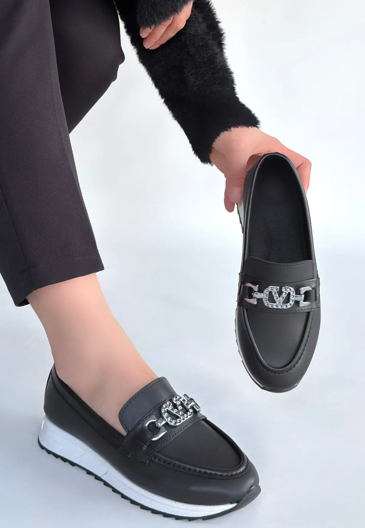 Otra Siyah Cilt Babet Ayakkabı