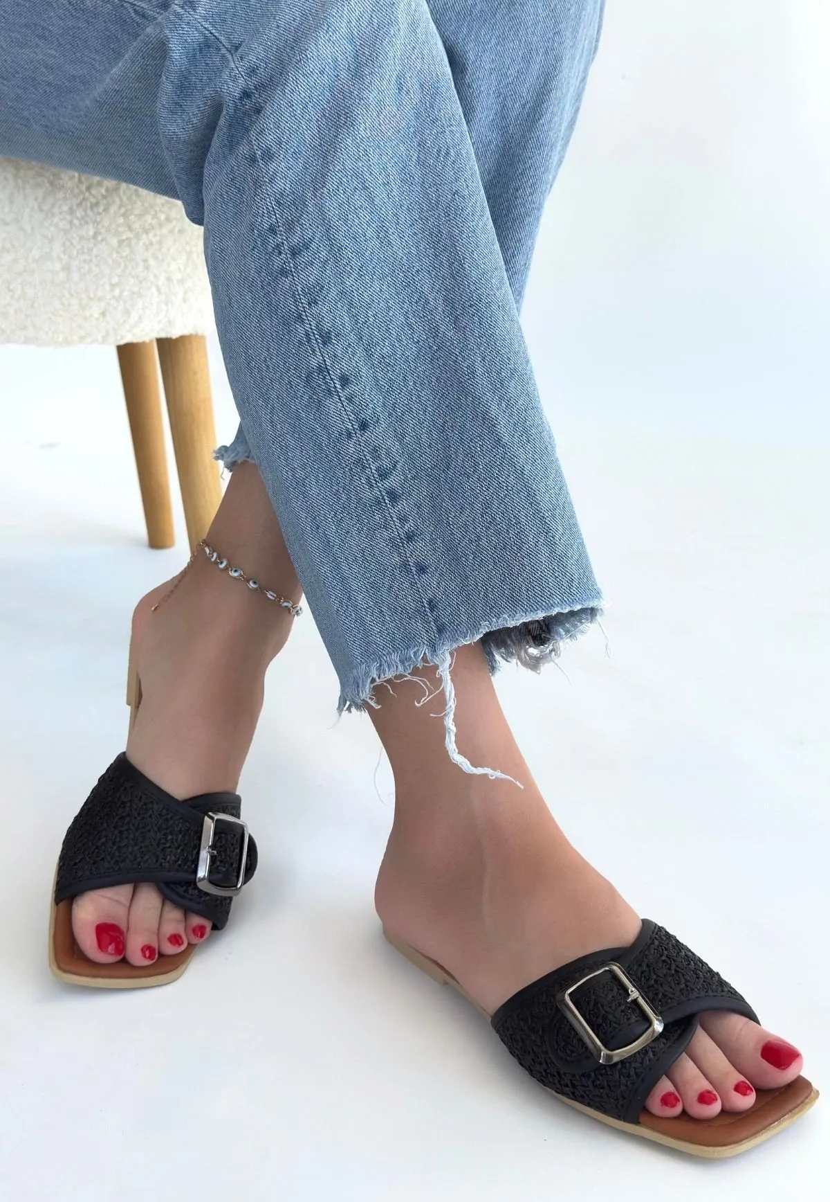 Revin Siyah Cilt Terlik