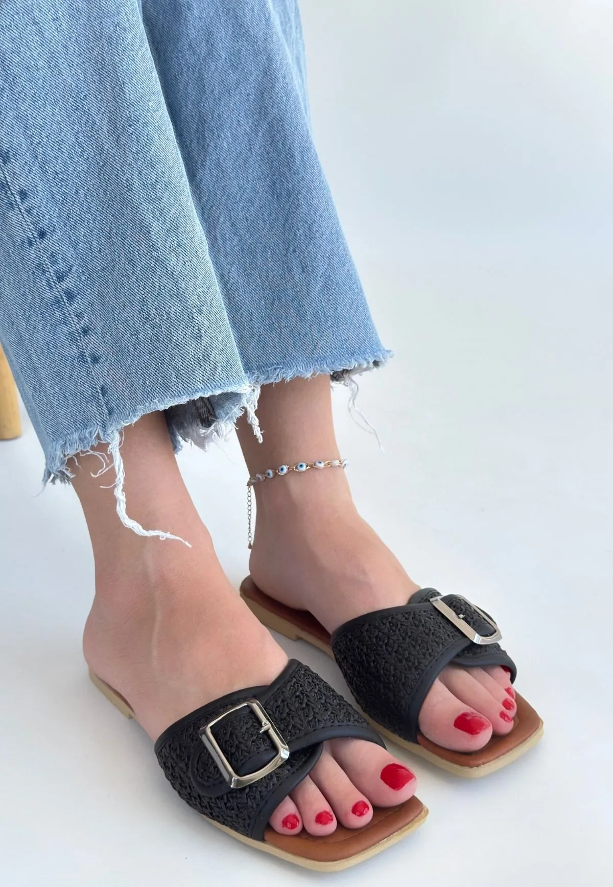 Revin Siyah Cilt Terlik