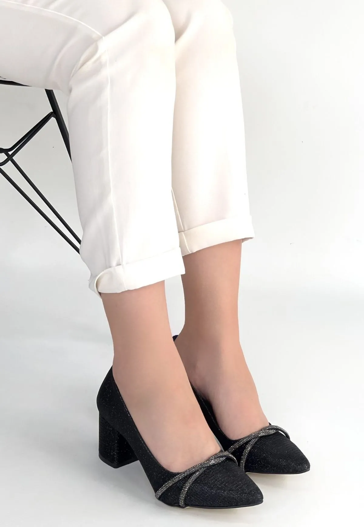 Rewin Siyah Simli Cilt Topuklu Ayakkabı