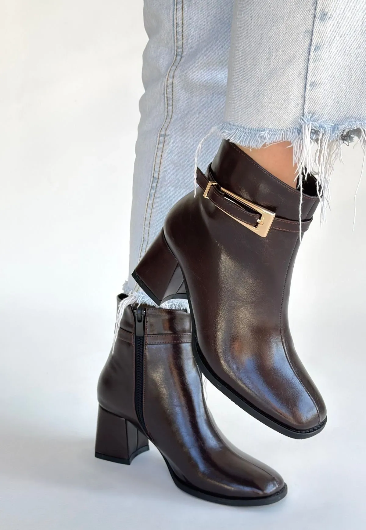 Rivav Acı Kahve Rugan Topuklu Bot