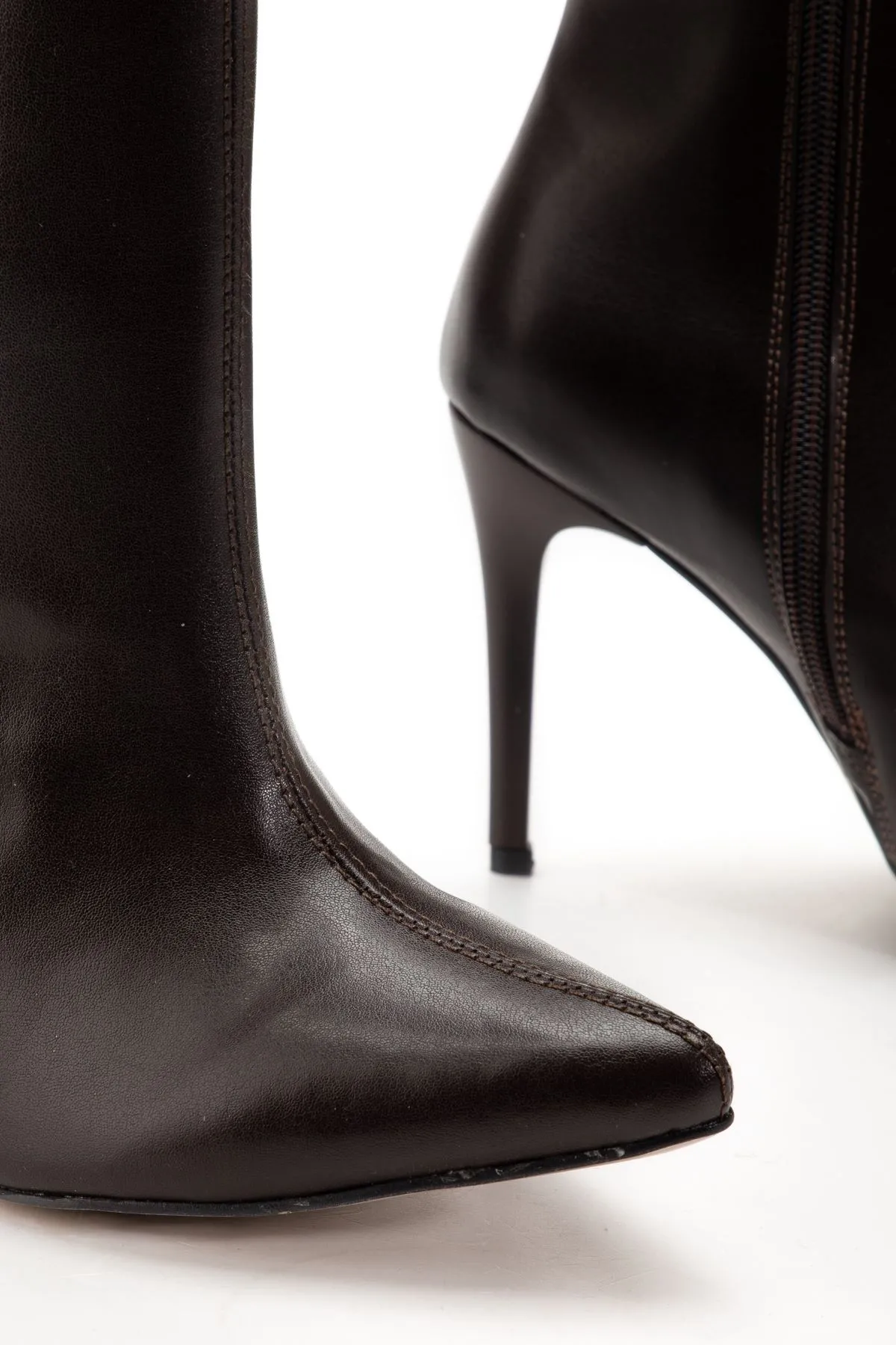 S-2007 Kahve Fermuarlı Günlük Bayan Çizme