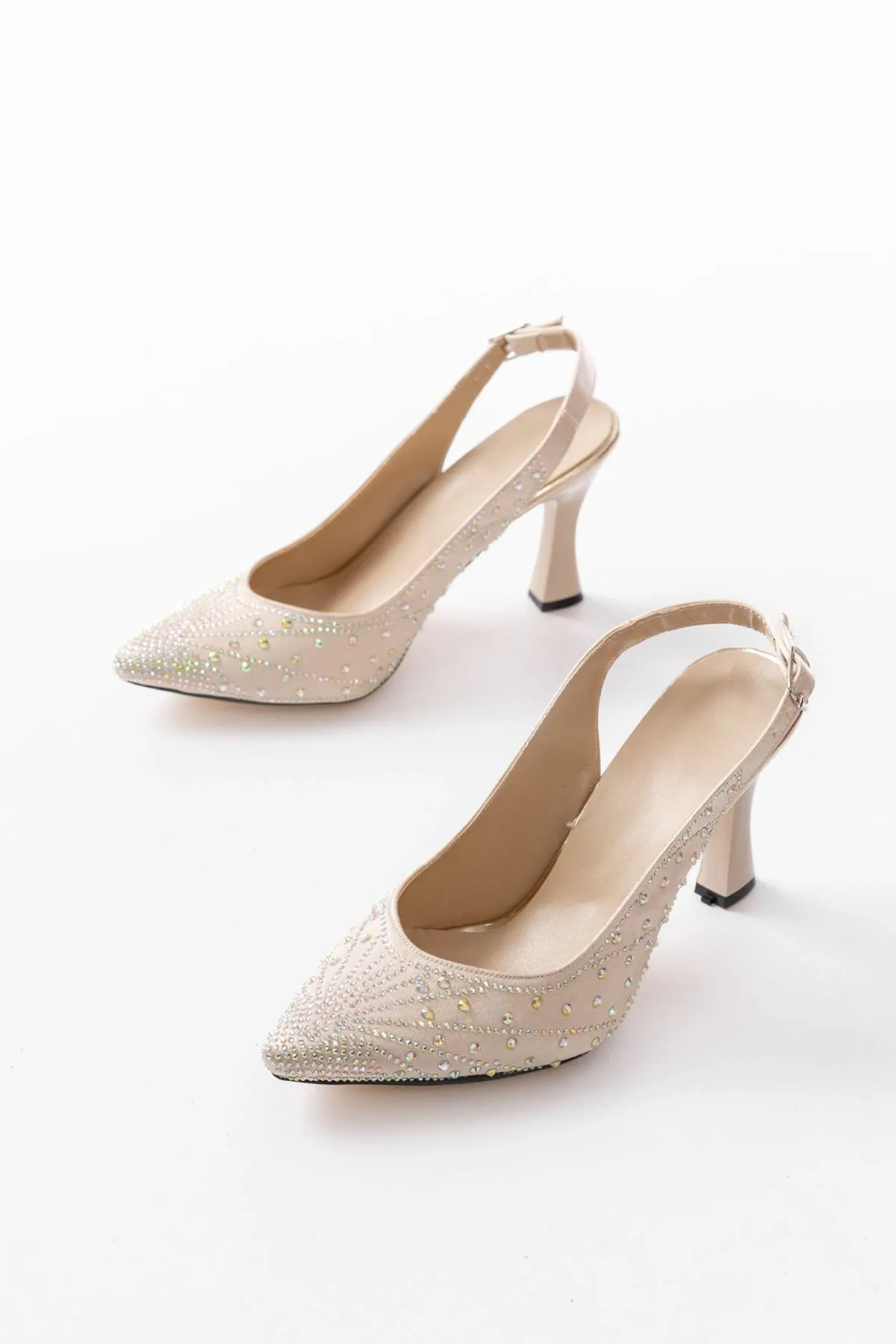 S-601 Bej Arkası Açık Taş Aksesuarlı Günlük Kadın Sandalet