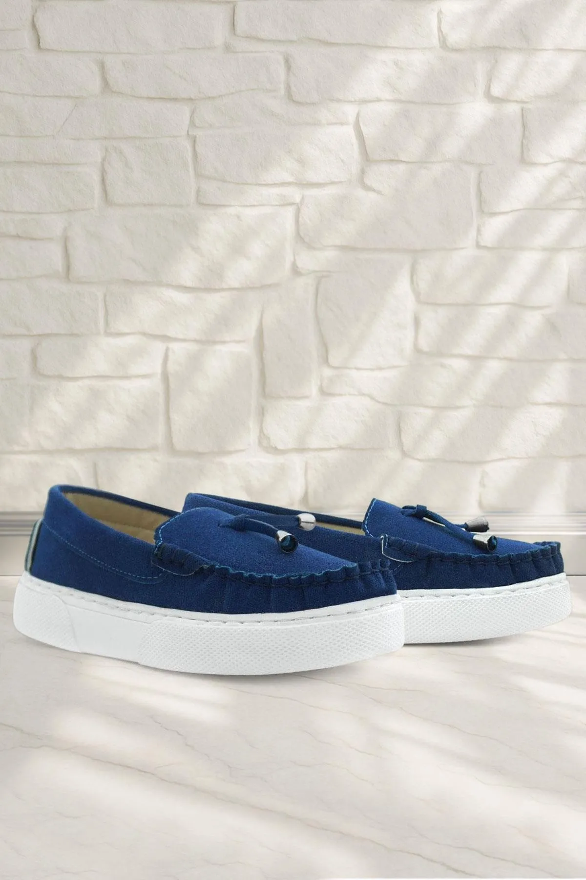 Saks Mavi Süet Ekstra Hafif Çocuk Makosen Ayakkabı