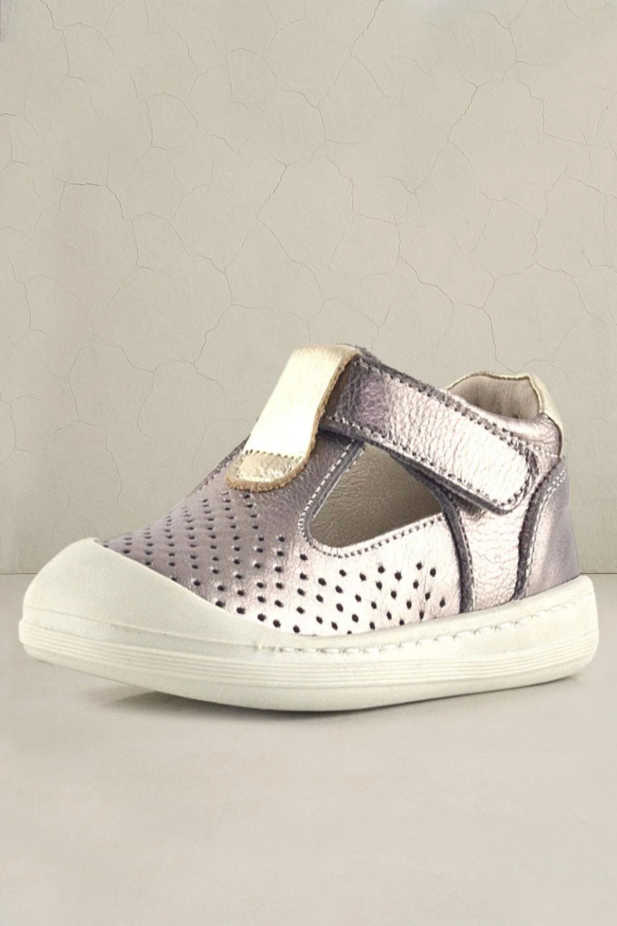 Shaun Hakiki Deri Altın Cırtlı Anatomik Kız Bebek Sandalet