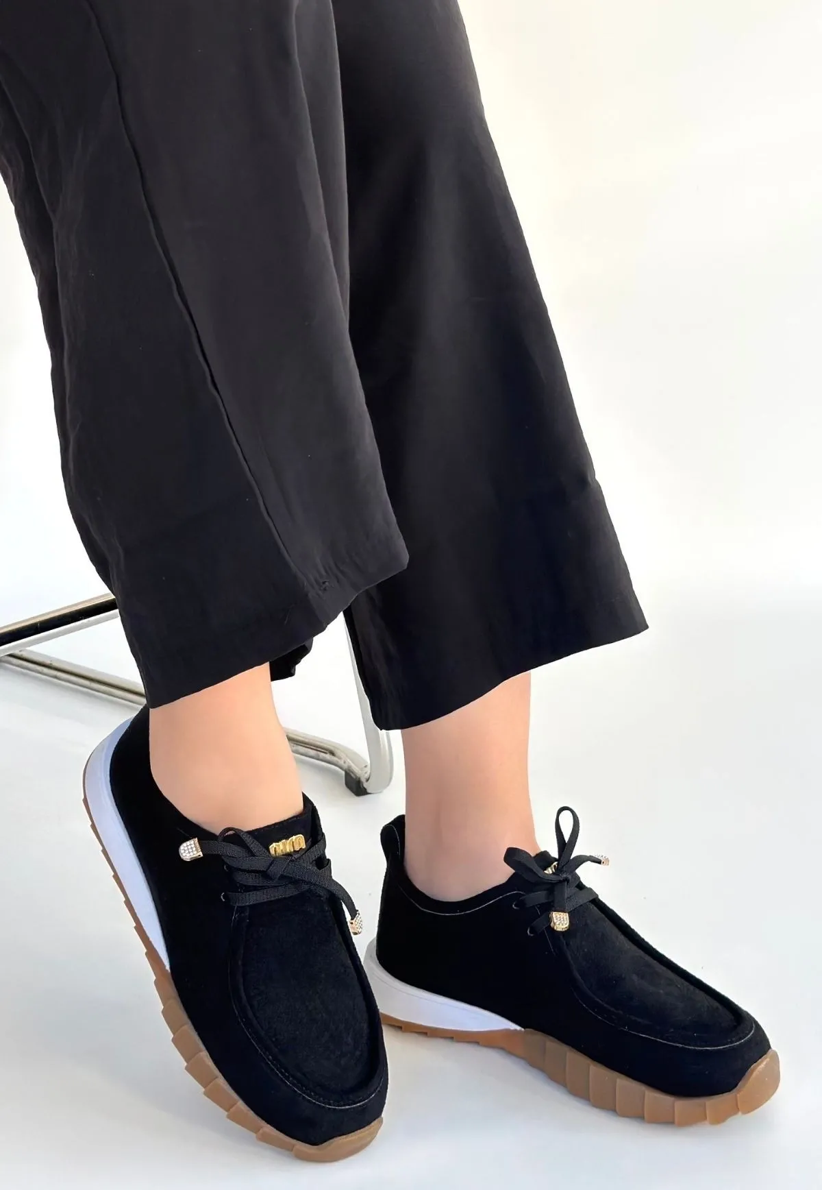 Sier Siyah Süet Bağcıklı Spor Ayakkabı