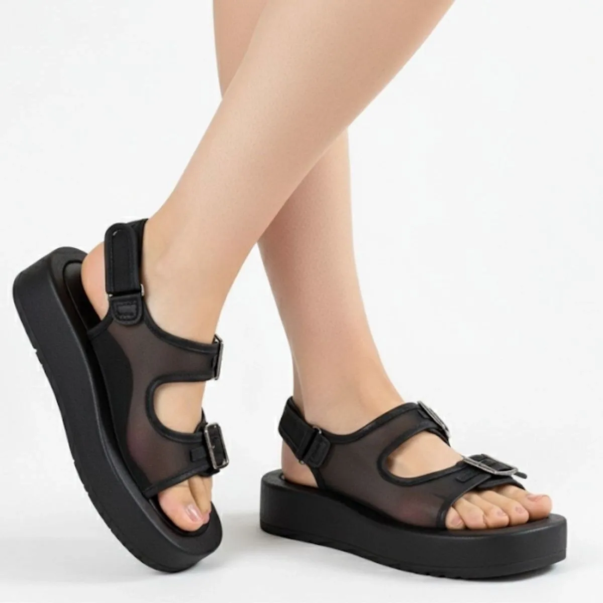 Sinna Siyah Cilt Tül Detaylı Sandalet