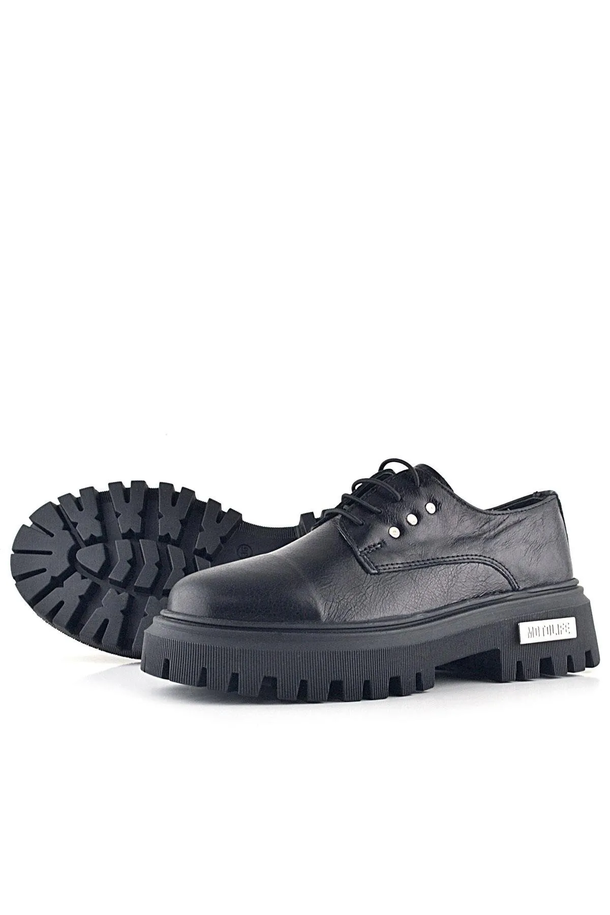 Siyah Kırışık Hakiki Deri Bağcıklı Metal Detaylı Günlükoxford Ayakkabı