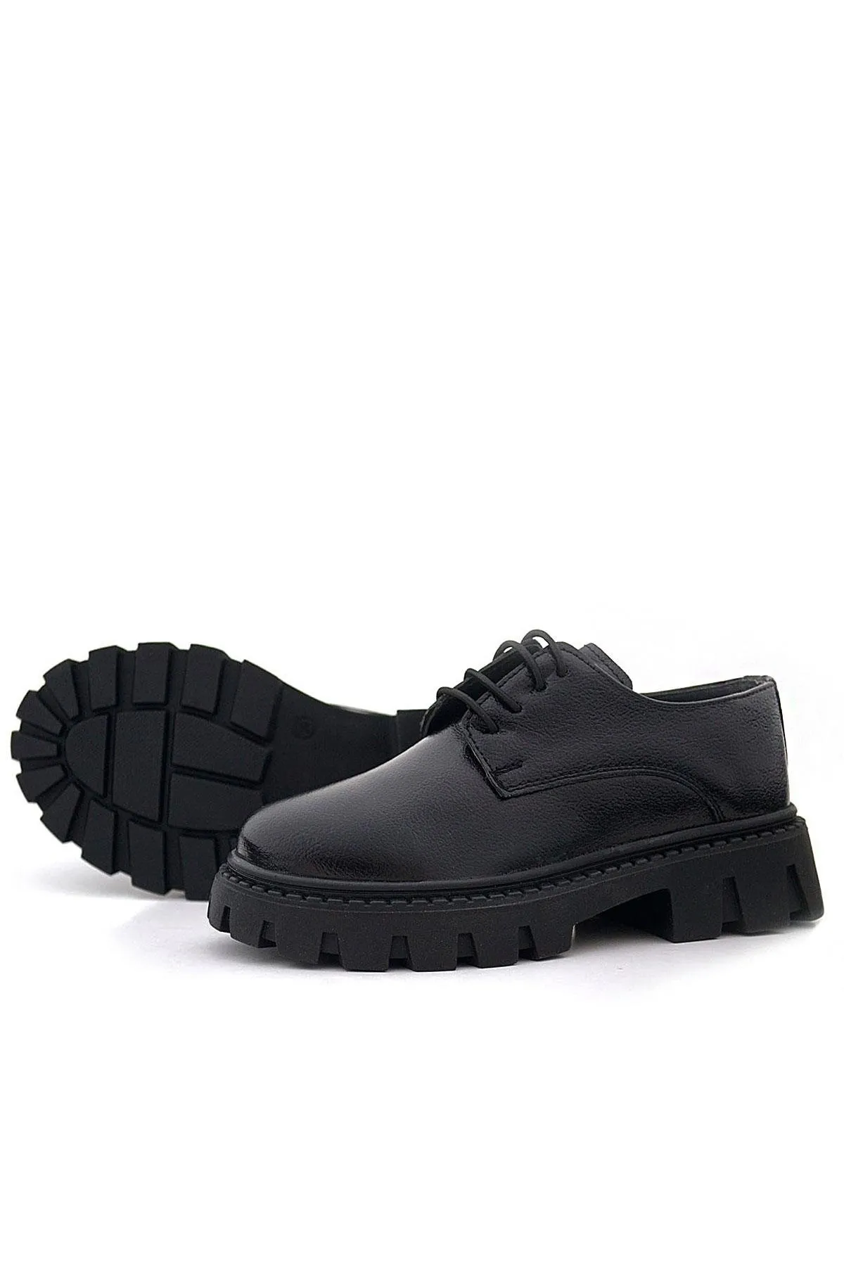 Siyah Kırışık Rugan Bağcıklı Kız Çocuk Oxford Okul Ayakkabı