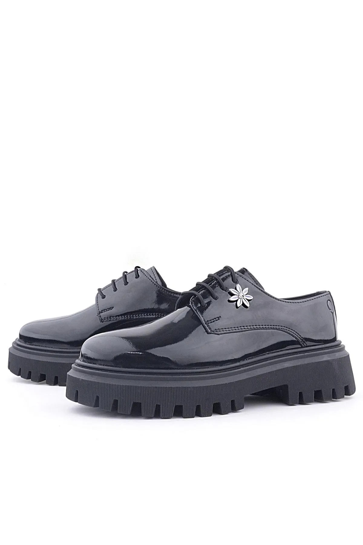 Siyah Rugan Bağcıklı Çiçek Detaylı Oxford Günlük Ayakkabı