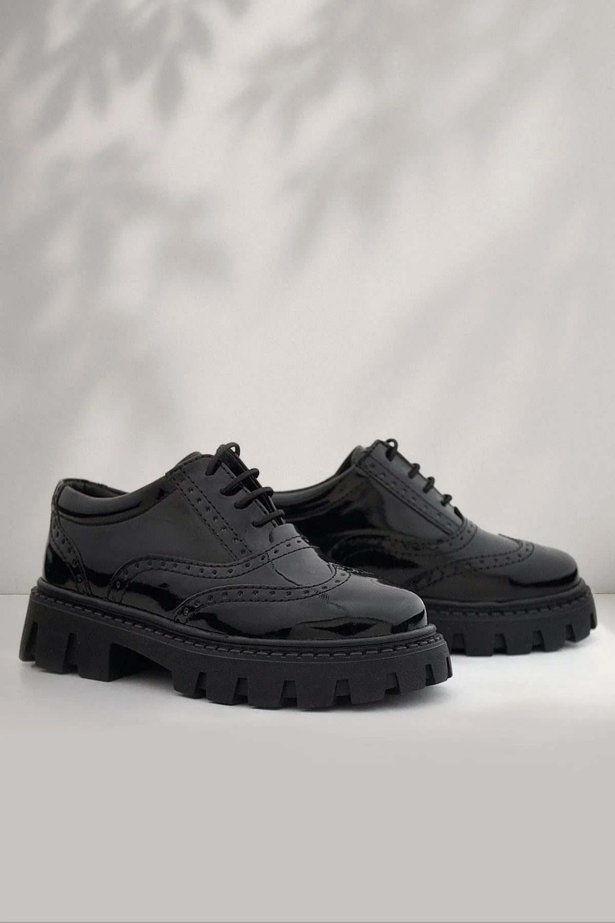 Siyah Rugan Bağcıklı Oxford Kız Çocuk Günlük Ayakkabı