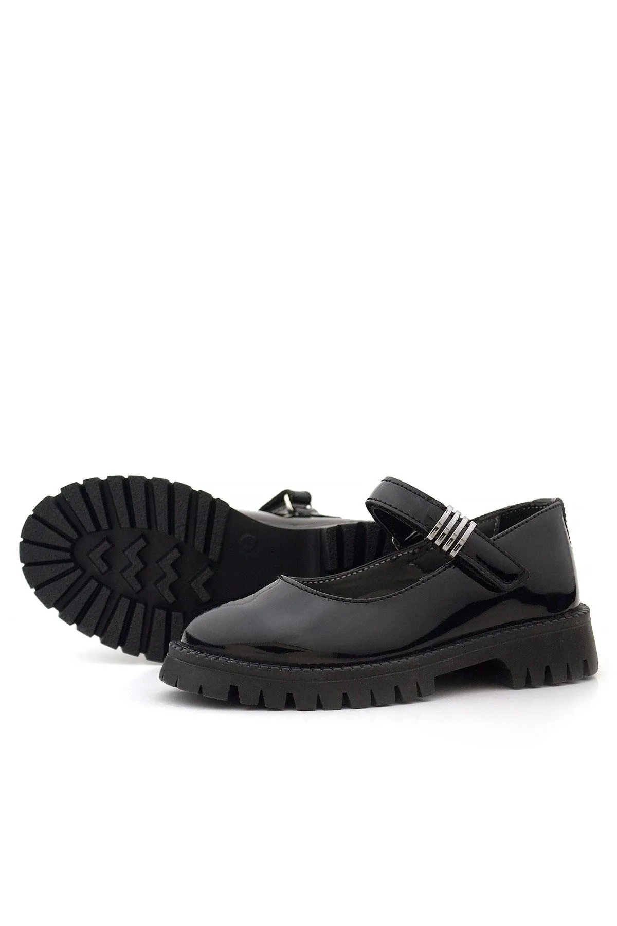 Siyah Rugan Cırtlı Kalın Tabanlı Metal Detaylı Kız Çocuk Okul Ayakkabısı