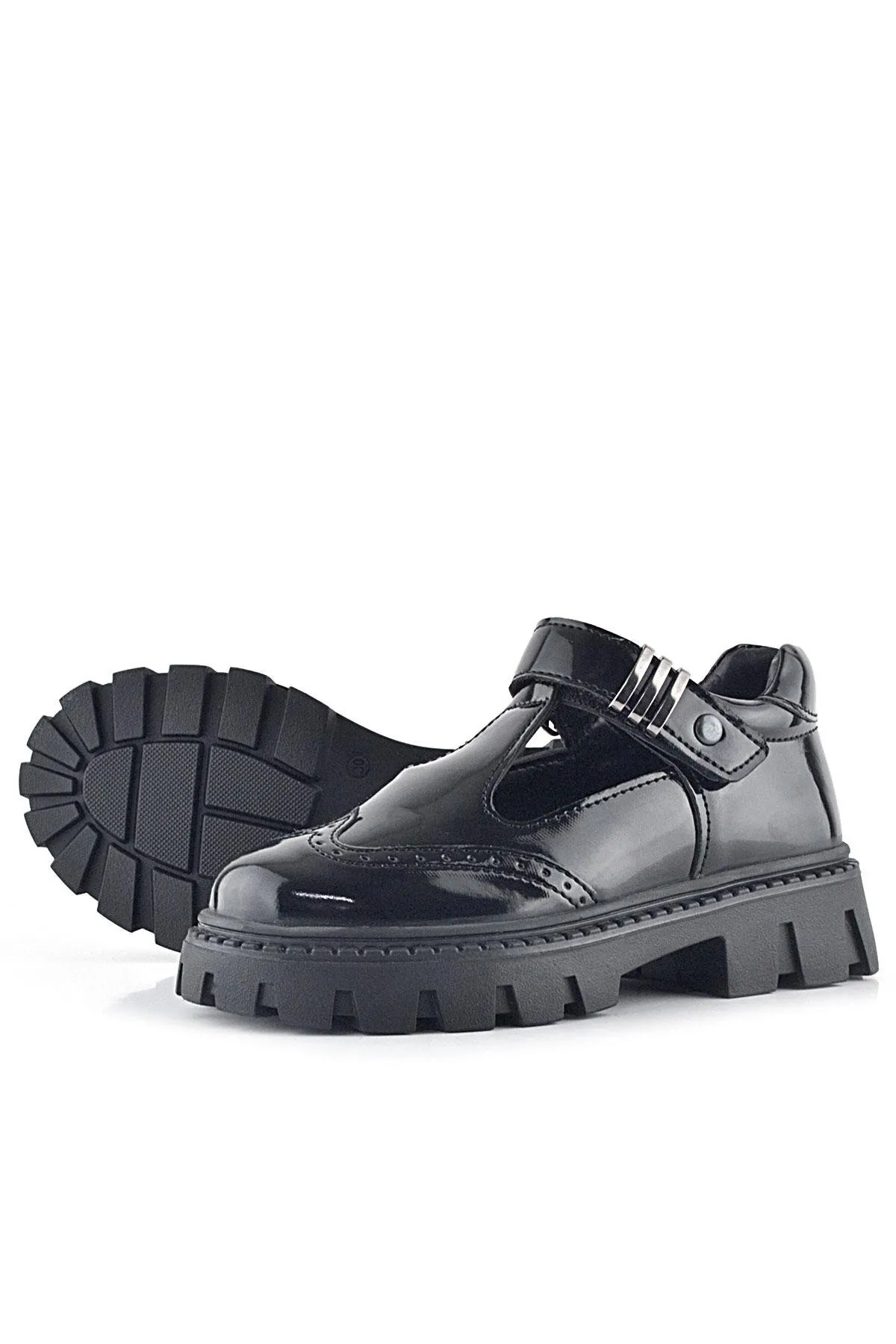 Siyah Rugan Toka Detaylı Cırtlı Kız Çocuk Günlük Ayakkabı
