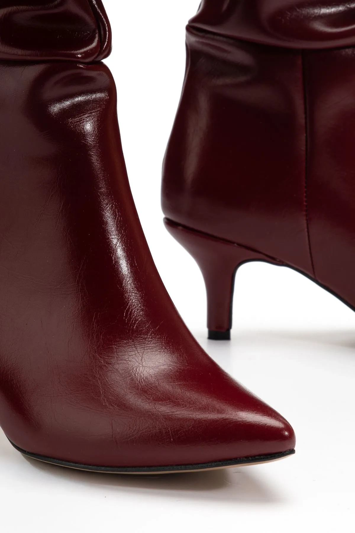 Sr-2001 Bordo Kırışık İnce Topuklu Günlük Bayan Çizme