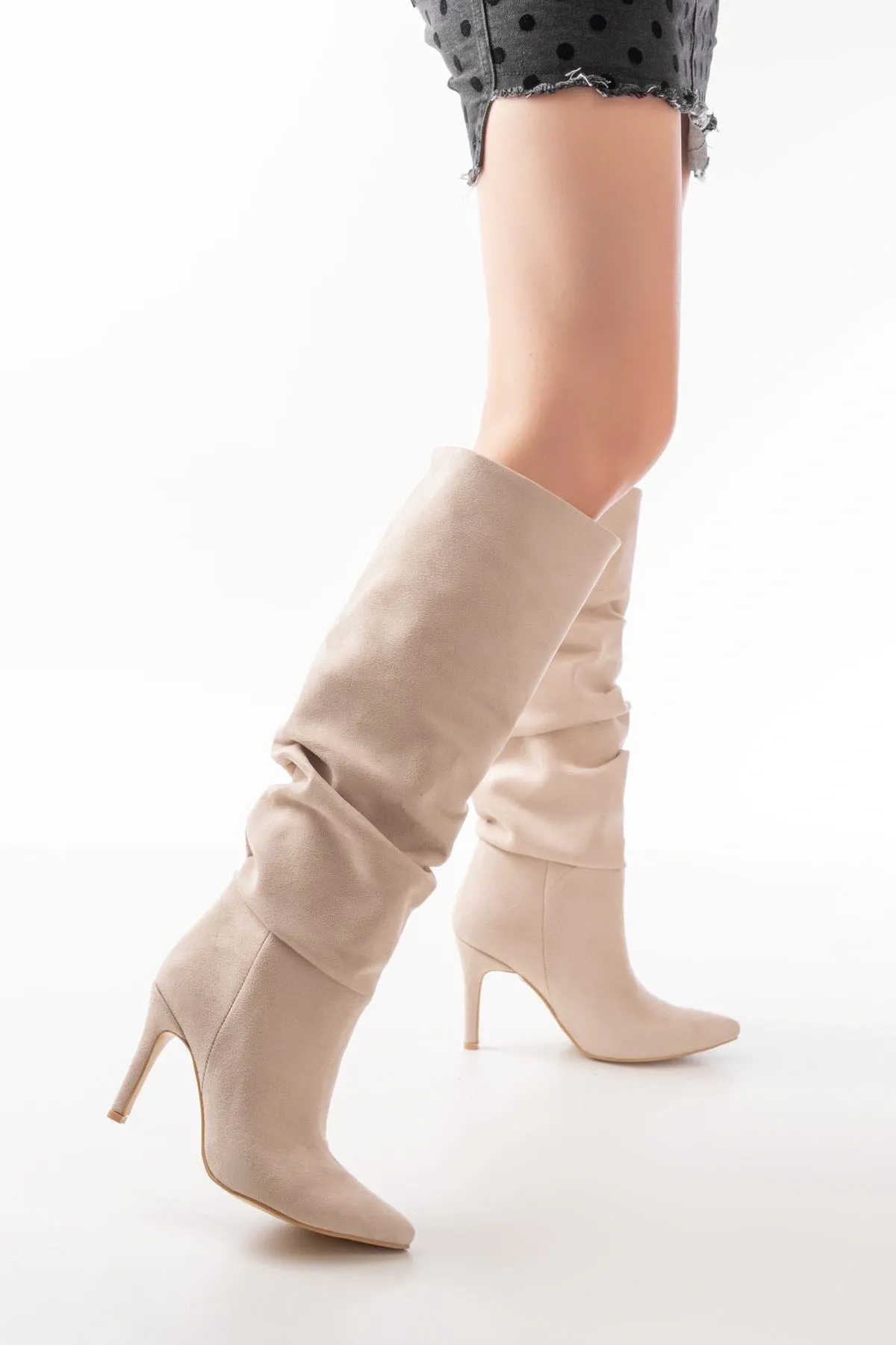 Syt-2003 Bej Süet Körüklü İnce Topuklu Günlük Bayan Çizme