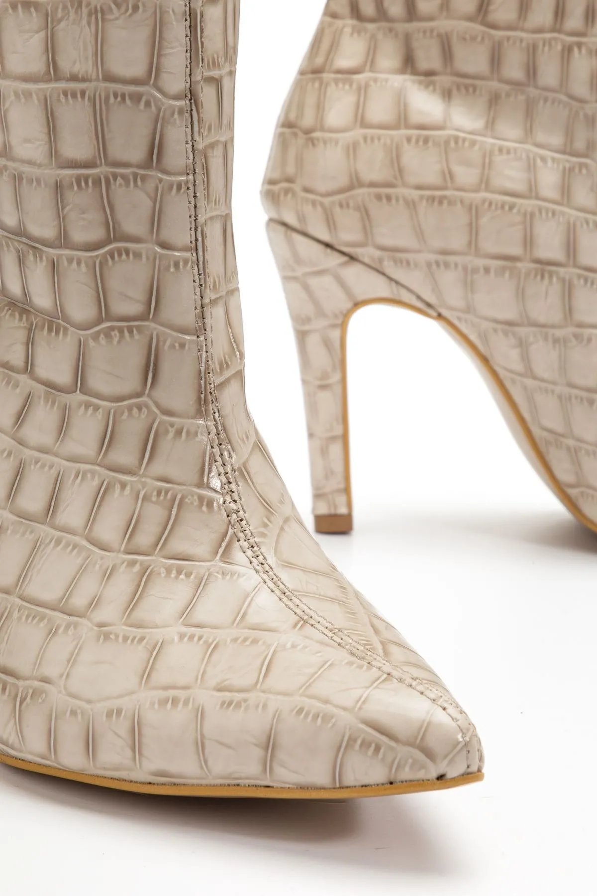 Syt-2004 Bej Kroko Günlük Bayan Çizme