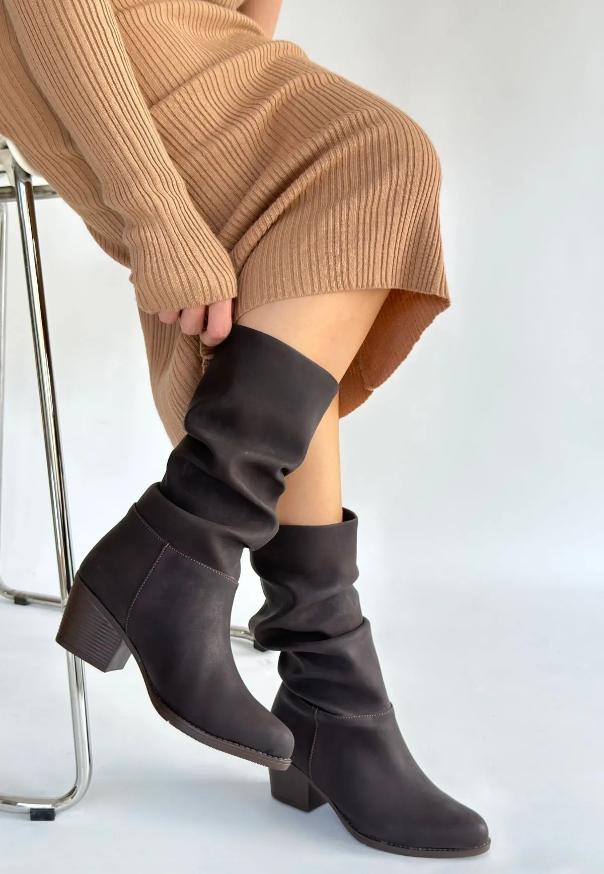 Yior Kahverengi Nubuk Topuklu Bot