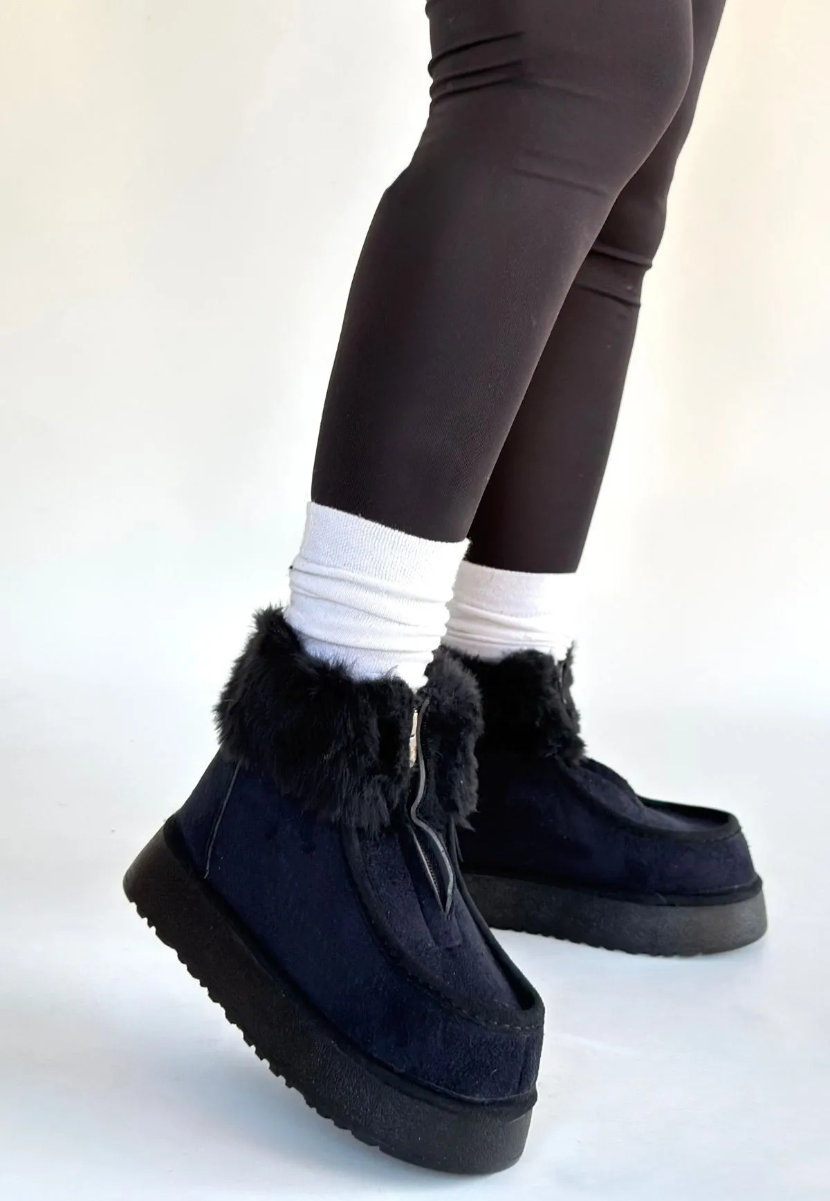 Zinya Siyah Süet Bot