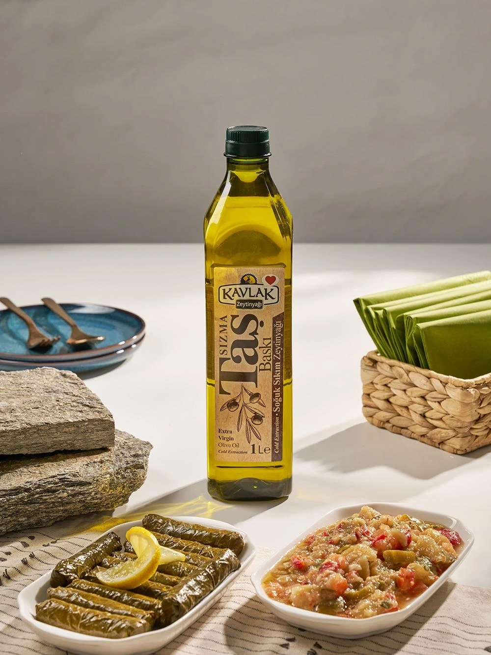 Taş Baskı Soğuk Sıkım Zeytinyağı 1 lt Pet Şişe