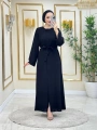 Siyah Petek Krep Kumaş Belden Bağlamalı Fermuarlı Kolları Taş Detaylı Ferace Modelimiz