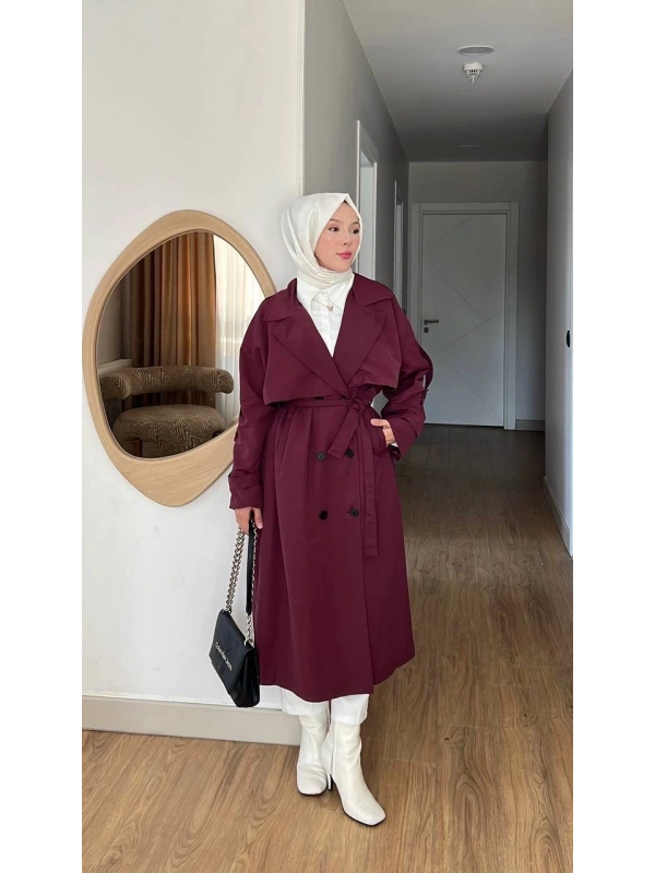 Bordo Kuşaklı Trençkot: Klasik Yaka Tesettür Dış Giyim