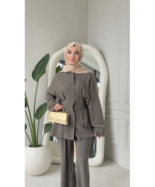Haki Belden Bağlamalı Tensel Kumaş Takım Modelimiz