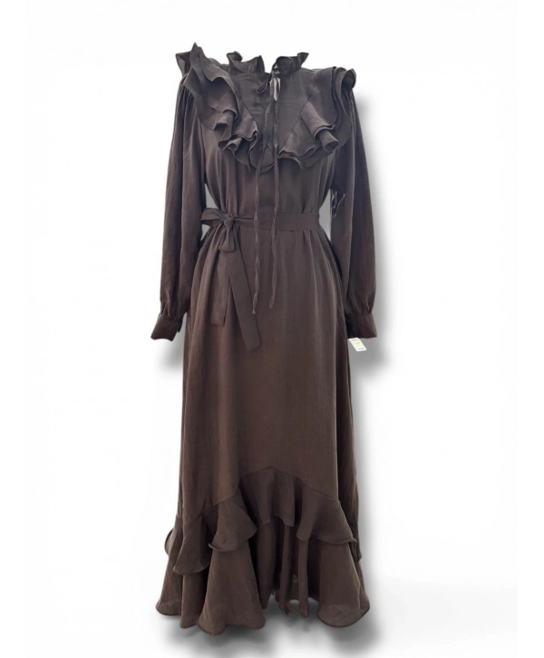 Acı Kahve Modal Kumaş Yaka Göğüs Ve Eteği Fırfırlı Elbise Modelimiz