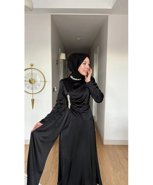 Yeni Sezon Siyah Saten Kumaş Abiye Modelimiz