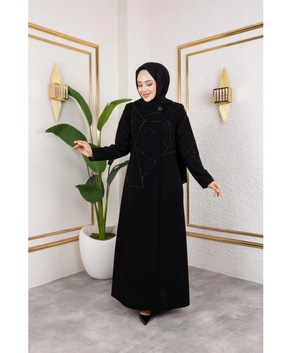 Siyah Petek Krep Kumaş Taş Detaylı Fermuarlı Ferace Modelimiz